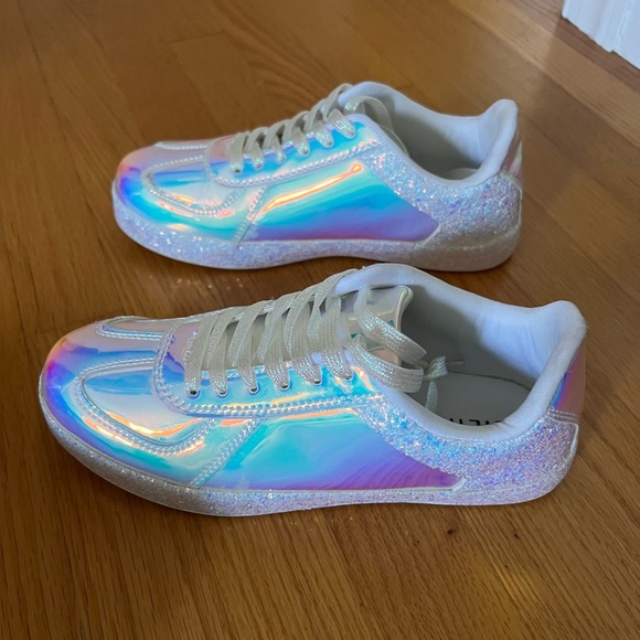 Liliana White Hologram Sneakers - Picture 7 of 15